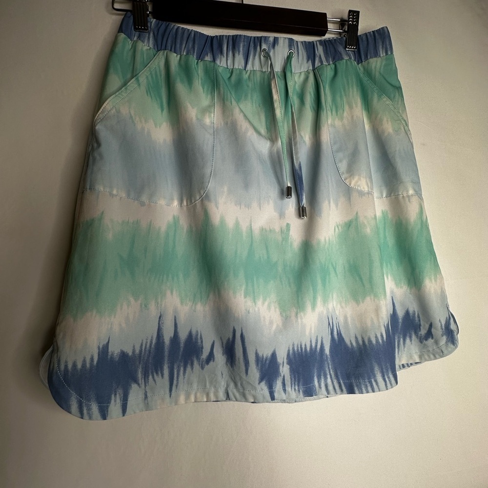 Chico's Green and White Bubble Mini Skirt Tie Front Casual